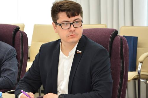 С 1 сентября в школах будет вводиться новая программа «Семьеведение» С 1 сентября в школах будет вводиться новая программа «Семьеведение»