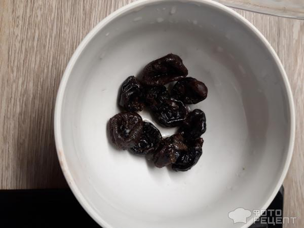 Рецепт: Запеченые беконовые рулеты - с сыром и черносливом! Рецепт: Запеченые беконовые рулеты - с сыром и черносливом!