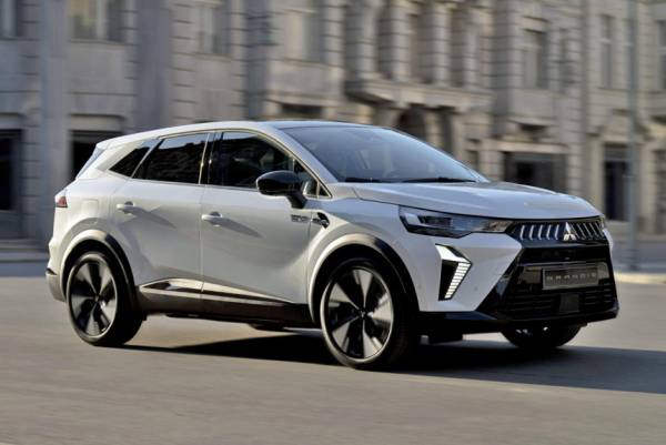 Mitsubishi Grandis возрожден: теперь это кроссовер для Европы Mitsubishi Grandis возрожден: теперь это кроссовер для Европы