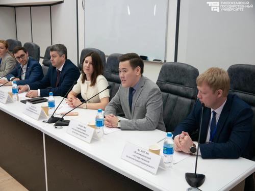 «Технологическое предпринимательство на Дальнем Востоке: новые перспективы и сотрудничество вузов» «Технологическое предпринимательство на Дальнем Востоке: новые перспективы и сотрудничество вузов»